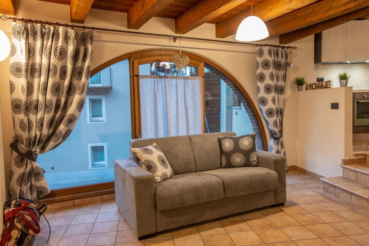 L'Atelier Du Temps - Les Greniers Appartements Aosta Buitenkant foto