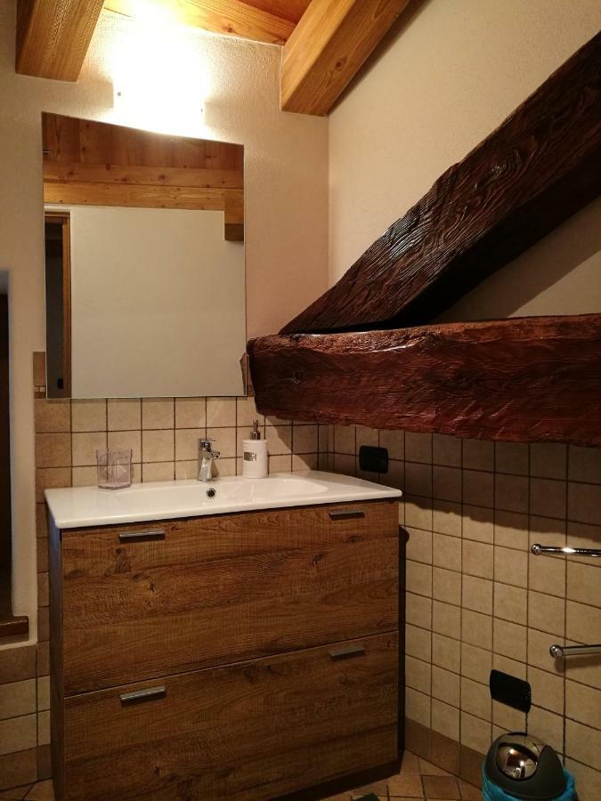 L'Atelier Du Temps - Les Greniers Appartements Aosta Buitenkant foto